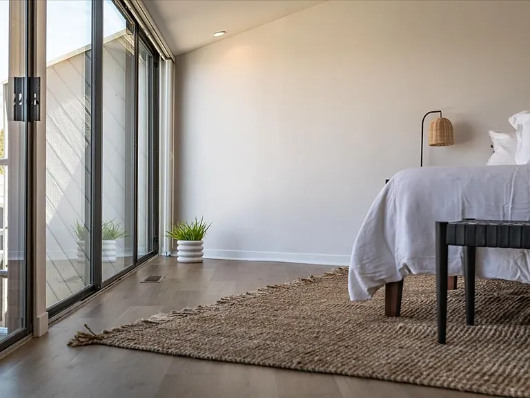 4010 Clubhouse Dr — Photo 14