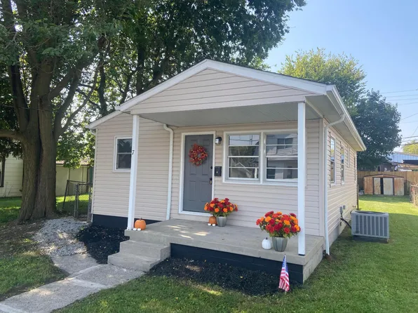 7 Maple St, Jeffersonville, OH 43128