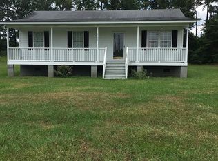 1452 Twin Lakes Rd, Cades, SC 29518