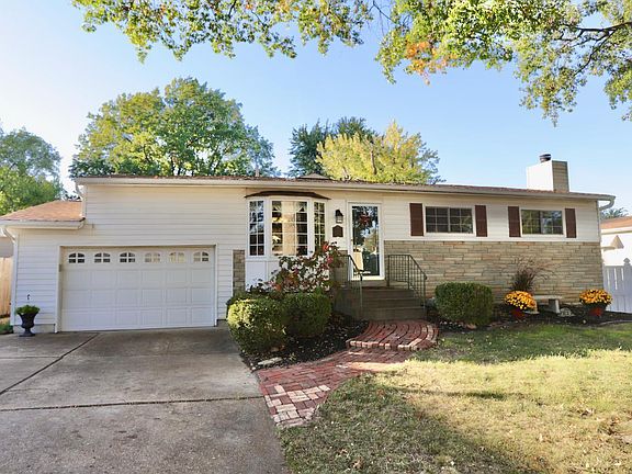 3rd image of 2107 Melon Dr