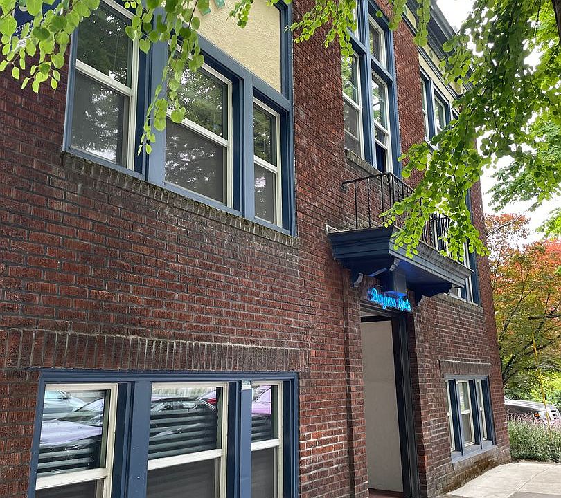 1st image of 2051 NW Lovejoy St APT 104
