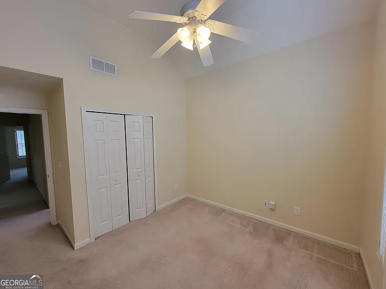 225 Lockmeade Way — Photo 23
