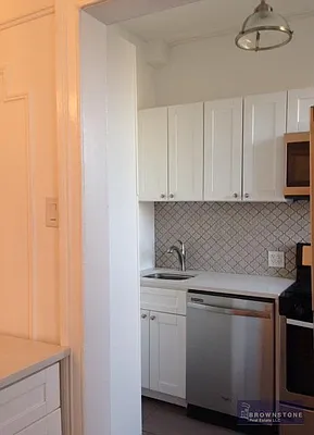 Rented by Brownstone Real Estate | media 11