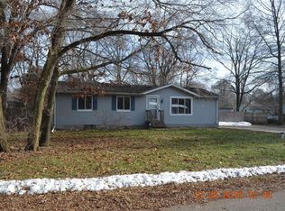 2917 W Algonquin Dr, Benton Harbor, MI 49022