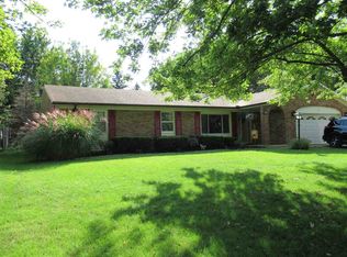 1231 Greenmoore Dr, Greenville, OH 45331