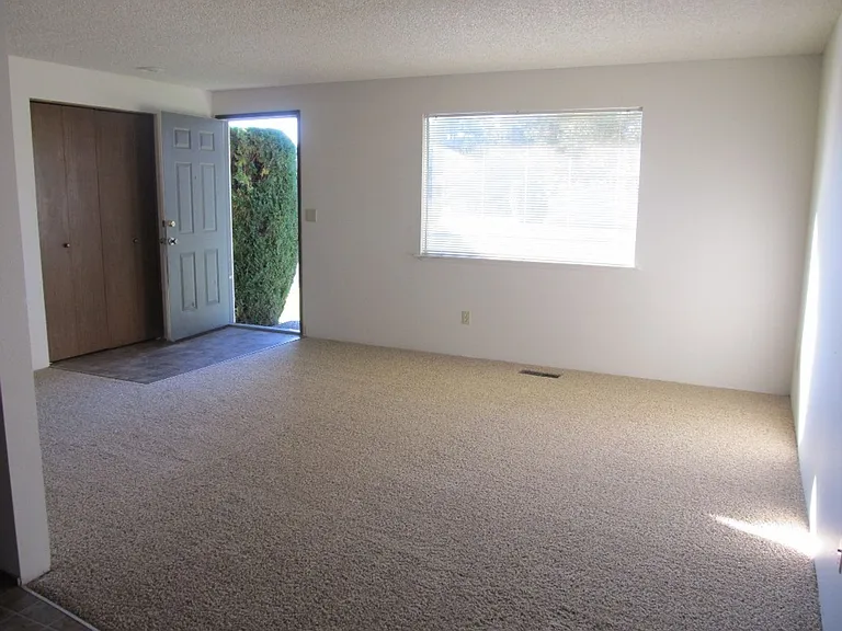 Sunrise Villas Apartments — Photo 1