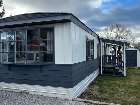 101 N Baker St Trailer 4