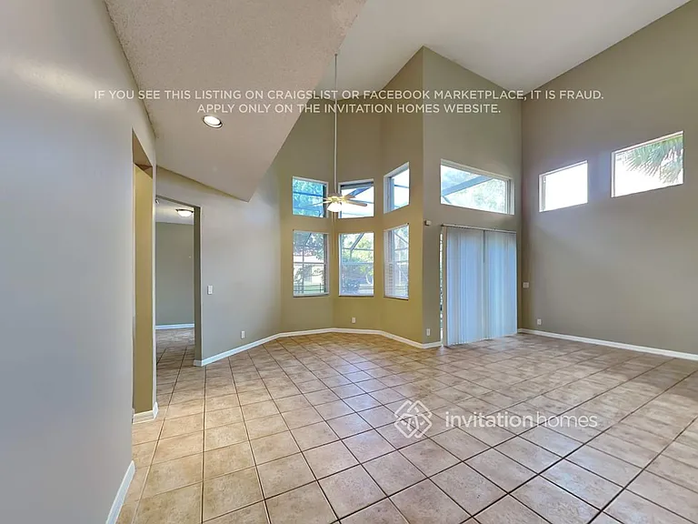 6111 NW 58th Way — Photo 8