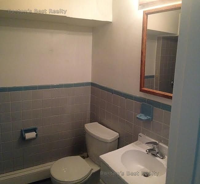 2nd image of 11 Englewood Ave APT 2