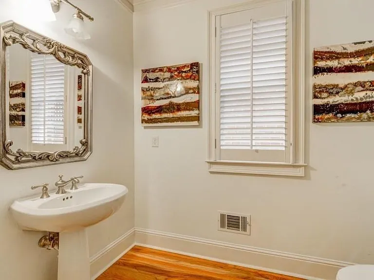 704 Longleaf Dr NE — Photo 16