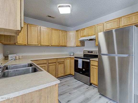 5th image of 709 Wooster Street