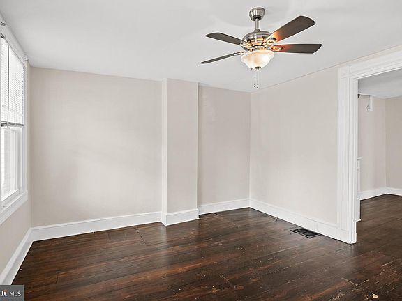3rd image of 36 Brainerd St