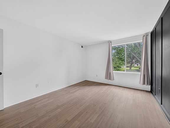 2nd image of 2509 Baltimore Rd APT 5