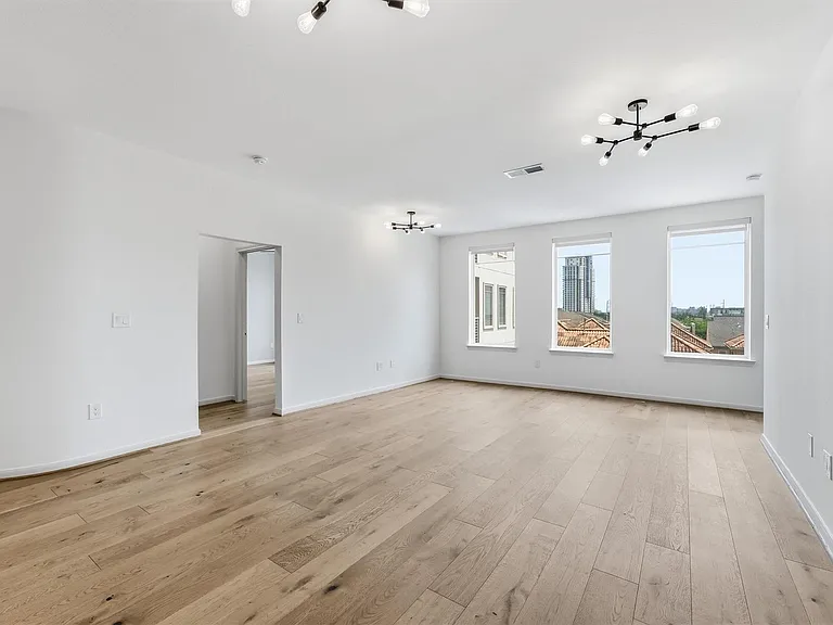 505 Jackson Hill St #307 — Photo 12