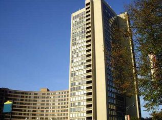1 Gold St. 3d, Hartford, CT 06105
