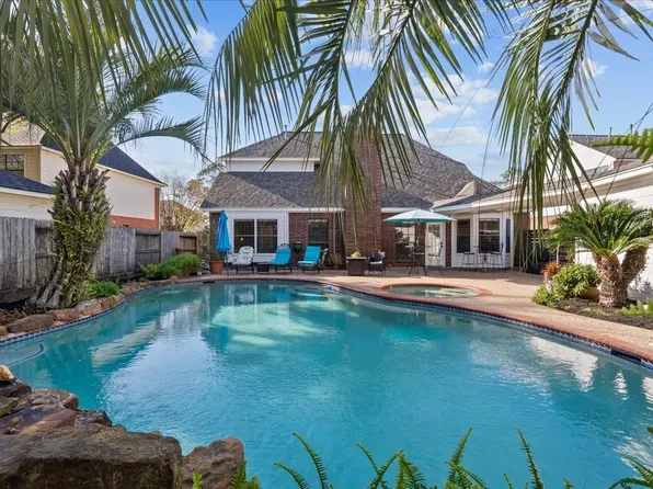 826 Prairie Brook Ct, Houston, TX 77062