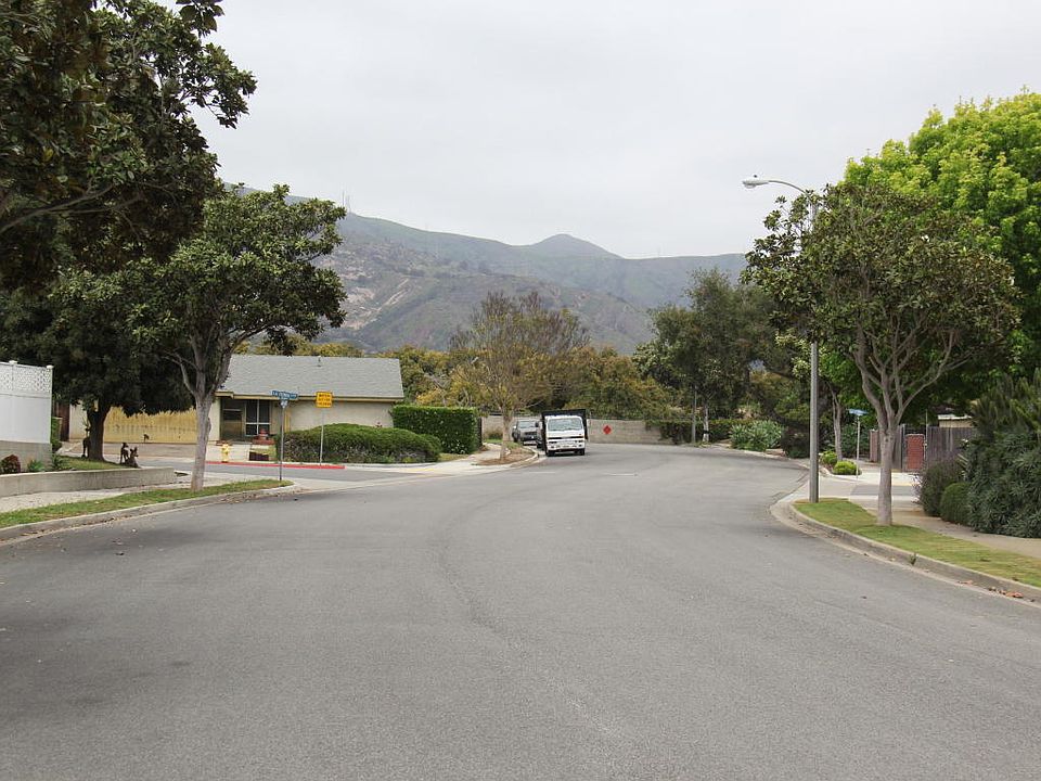 2nd image of 1480 Santa Ynez Ave
