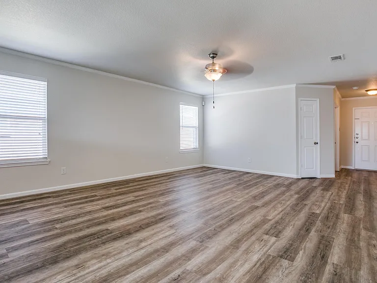 5617 Talons Crest Cir — Photo 6