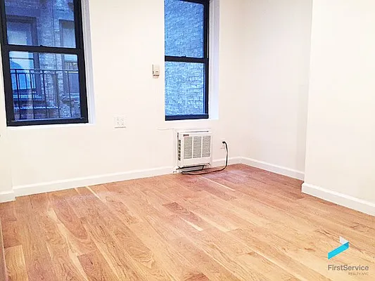 Rented by FirstService Realty (legacy) | media 8