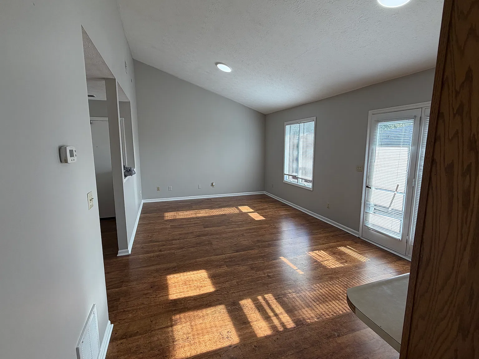 2 bed, 800 sqft, $950 — Photo 4