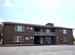 971 Belle Valley Dr, Belleville, IL 62220