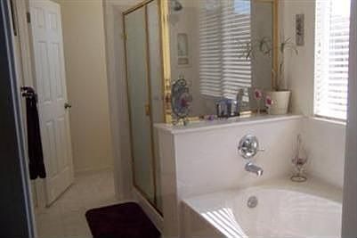 4th image of 943 Ann Marie Ct
