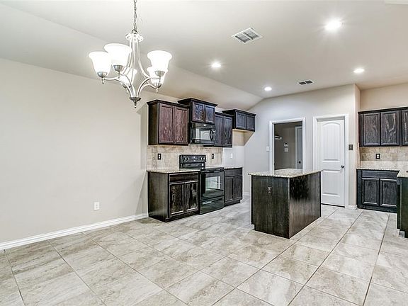 2nd image of 117 Clark Dr