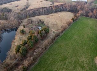 936 Cowboy Sams Ln, Trenton, GA 30752