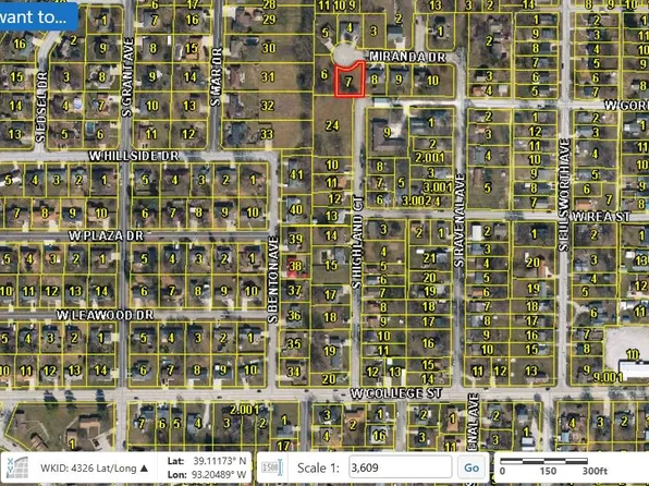 1 Miranda Dr, Marshall, MO 65340