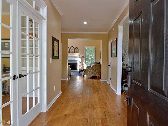 3rd image of 303 Dalston Way