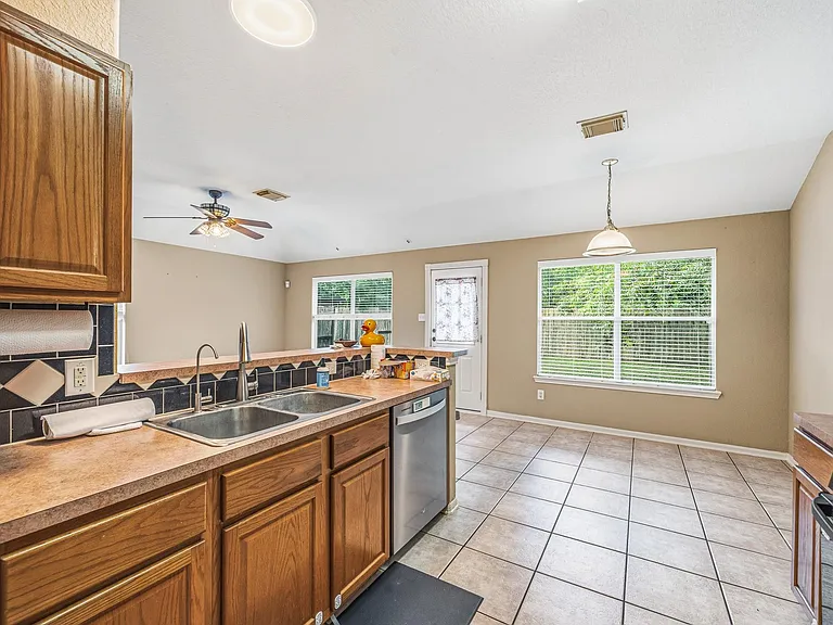 17935 Rose Hill Park Ln — Photo 13