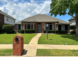 8301 Circleview St, Rowlett, TX 75088