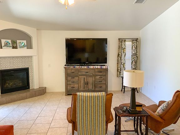 3rd image of 3388 Sequoia Ct