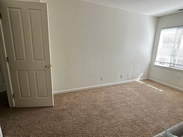 3202 Rockview Pl — Photo 10