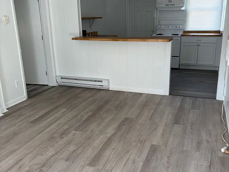 2125 Kennedy Dr — Photo 8