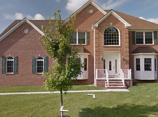 15 Colgate Ct, Somerset, NJ 08873
