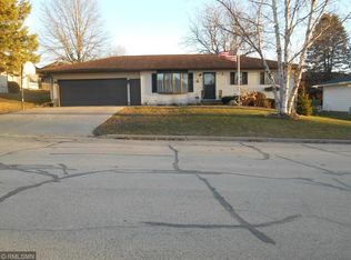 111 N Sunnyside Dr, Caledonia, MN 55921