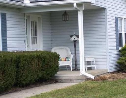 4th image of 8682 Meadowland Ct