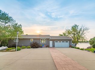 152 Nesbitt Dr, Ipswich, SD 57451