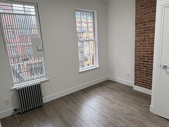 4th image of 304 E 92nd St APT 4E