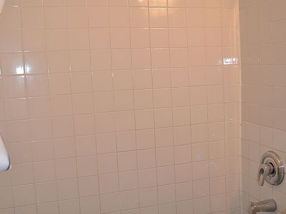 2nd image of 336 E 82nd St APT 2A