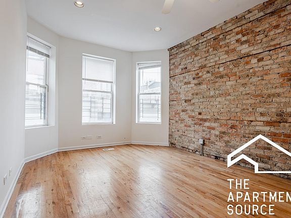 3rd image of 2450 N Southport Ave APT 104F