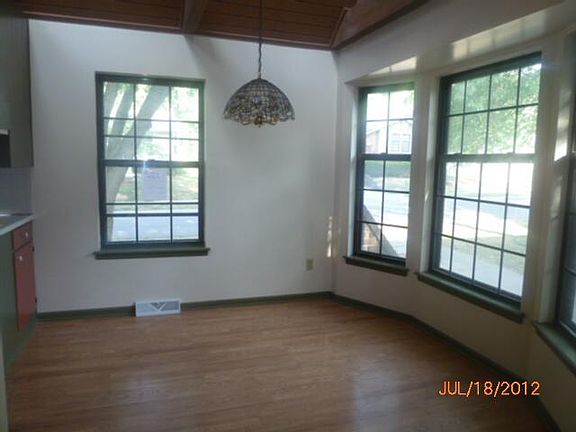 2nd image of 2305 Viking Dr