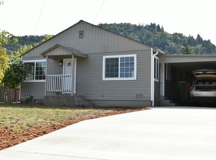 2853 W Sanders Ave, Roseburg, OR 97471