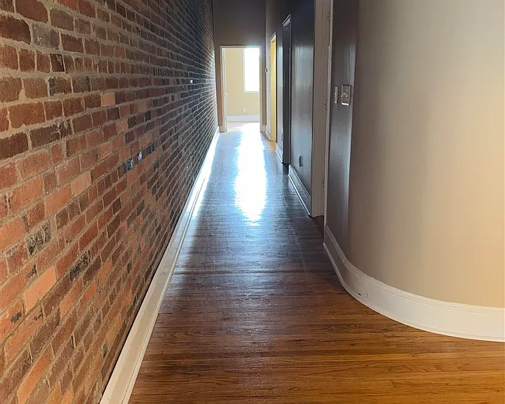 126 N Main St — Photo 6