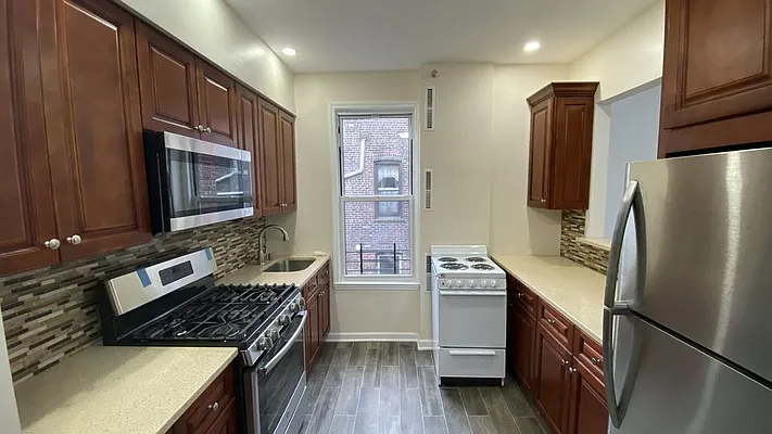 Rented by Nooklyn NYC LLC | media 11