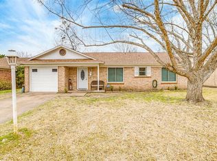 405 Langley Ave, Everman, TX 76140
