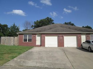 931 Vale St APT A, Springdale, AR 72764