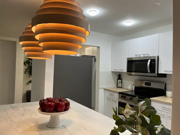 11685 Canal Dr APT 304, North Miami, FL 33181