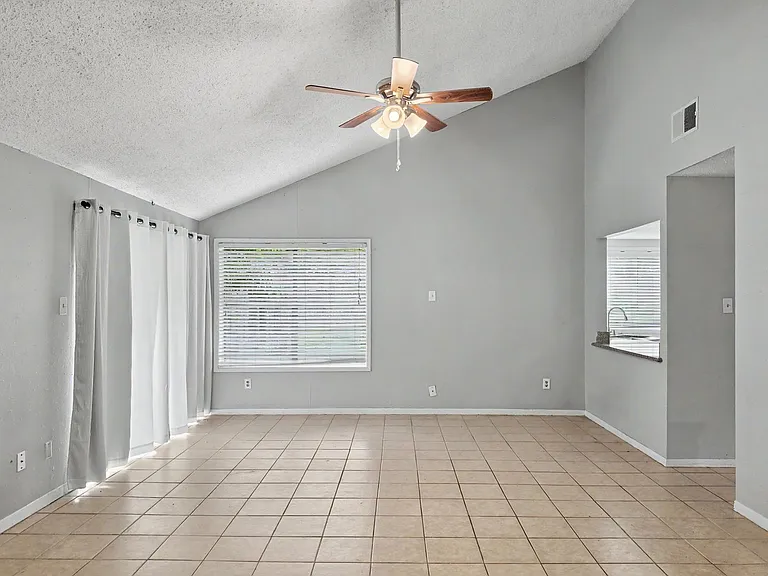 7410 Songwind Ln — Photo 4